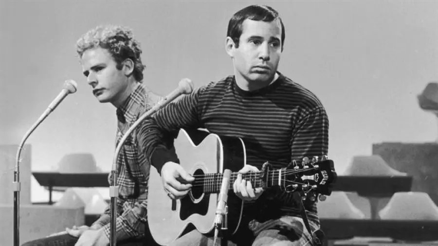 "The Sound of The Silence" compie 50 anni: alienazione giovanile cantata da Simon e Garfunkel