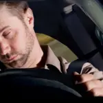 Niente patente di guida per chi soffre di apnee notturne ostruttive