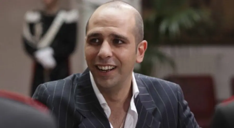 Ecco il segreto di Checco Zalone e dei suoi 14 milioni di euro di incasso in due giorni per Quo Vado!