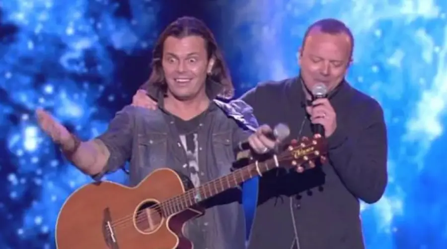 Grignani ubriaco al concerto di Capodanno: critiche sui social