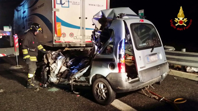 Venezia: incidente stradale sulla A4, morto uomo di 40 anni sul colpo