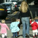 Stabilità, ok Camera: card per famiglie con più di 3 figli, canone Rai in bolletta