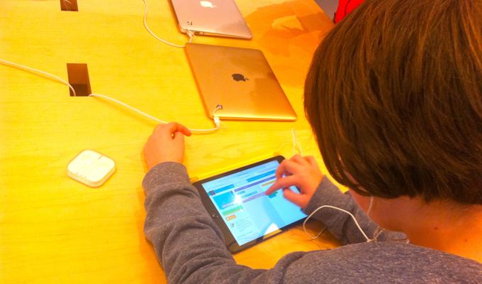 Hour of Code: Apple insegna programmazione informatica ai piccoli