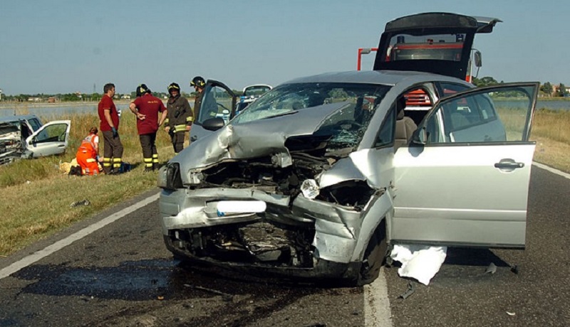 Roma: incidente stradale sulla Cassia, morto un uomo di 55 anni