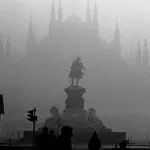 Milano, smog record: gratis mezzi Atm e abbonamenti BikeMi