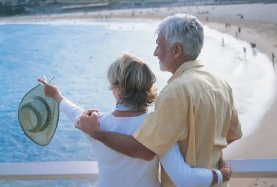 Parkinson, braccialetto intelligente per diagnosi precoce: analizza movimento dita e mani