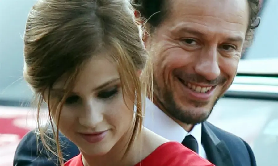 Stefano Accorsi e Bianca Vitali Sposi: Nozze a Rocca di Borgonovo dopo 2 Anni di Fidanzamento