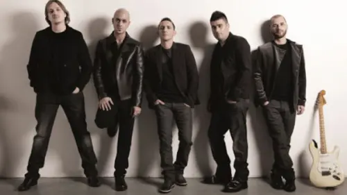 Modà Passione Maledetta Uscita: l'intervista a Kekko ed al gruppo Re di Youtube!