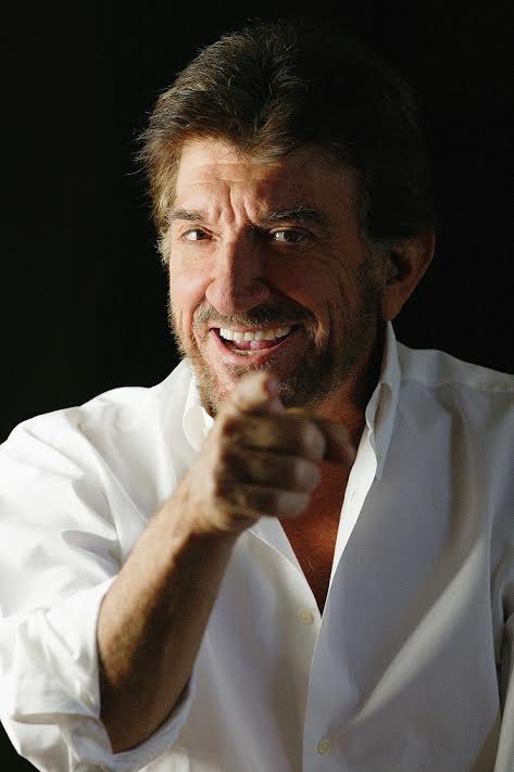 Gigi Proietti Compie 75 Anni: Anima di Roma, Auguri da Zingaretti