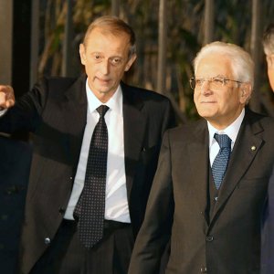 Mattarella all'Ossario dei Caduti: 