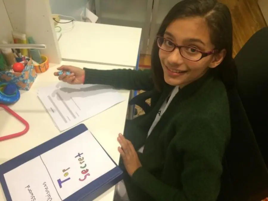 Password Sicure: Mira Modi le Vende a 2 Dollari, 11enne Arguta