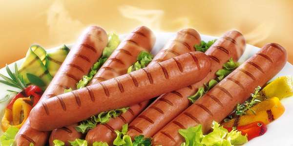 Quali Alimenti Fanno Venire Il Cancro? La Carne, ossia Manzo, Agnello, Insaccati e Wurstel!