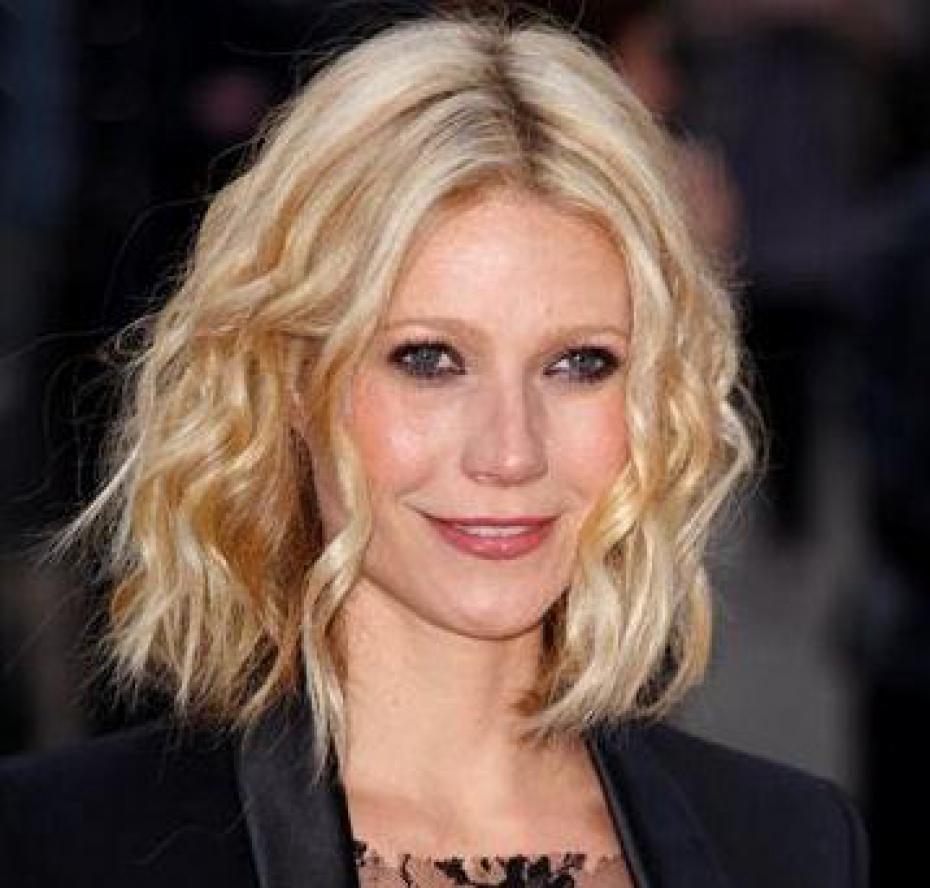 Gwyneth Paltrow Avverte: "Reggiseno Provoca Cancro al Seno", Polemiche