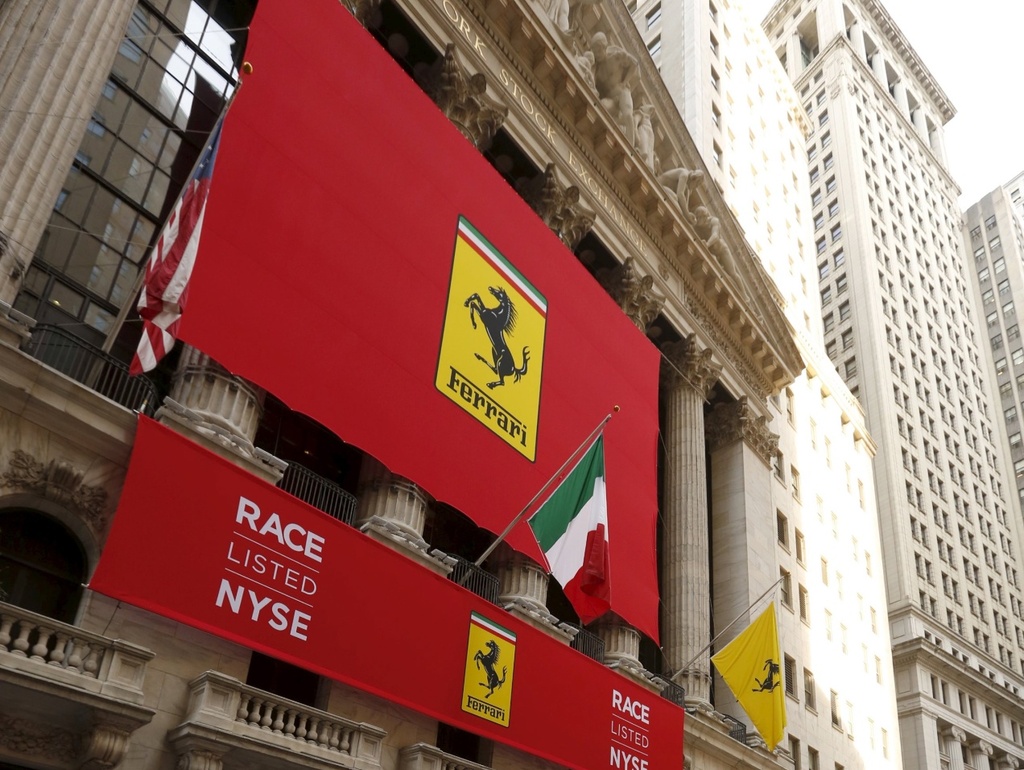 Ferrari Stupefacente a Wall Street: Debutto in Borsa Stellare!