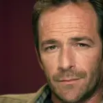 Luke Perry di Beverly Hills 90210 ricoverato d'urgenza in ospedale, ictus per Dylan