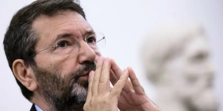 ROMA, IGNAZIO MARINO SI DIMETTE: "PROBLEMA DI CONDIZIONI POLITICHE"
