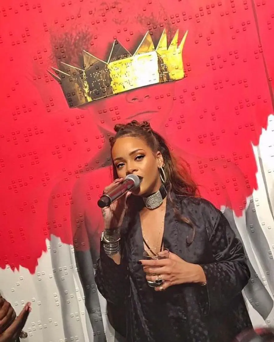 Rihanna, Cover "Anti" Presentata a Los Angeles: Foto su Instagram