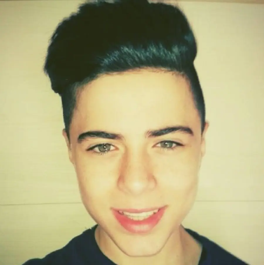 Caltanissetta, funerali Luigi Fonti, 19 anni: il dolore della fidanzata dopo l'incidente