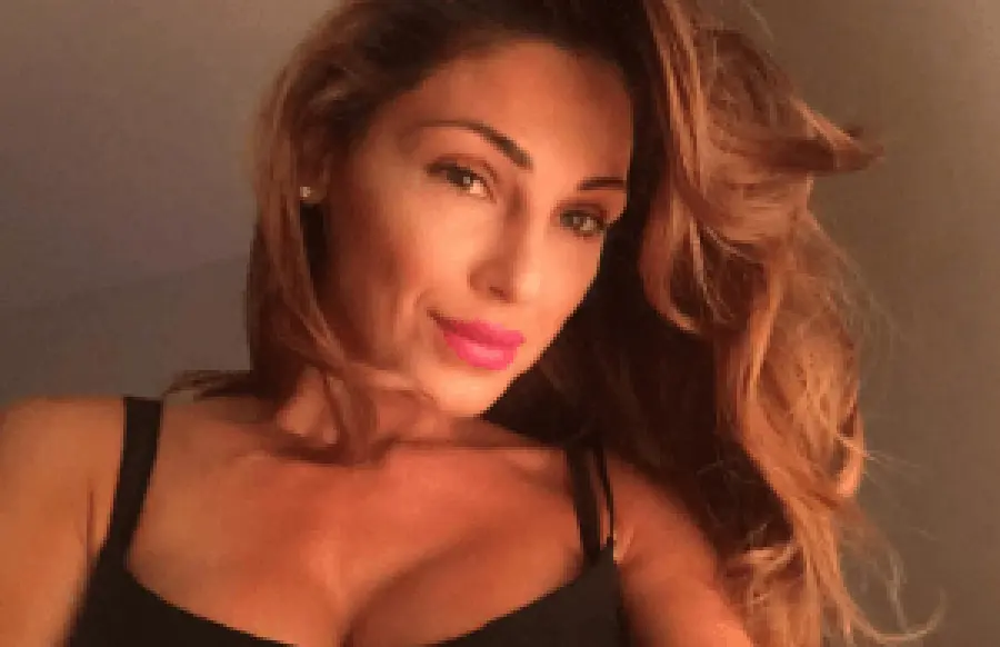 Anna Tatangelo Testimonial Lilt: Nuda e Palestrata, Polemiche