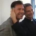 Monsignor Charamsa E' Gay: Coming Out Scuote Vaticano, Rimosso da Tutti gli Incarichi