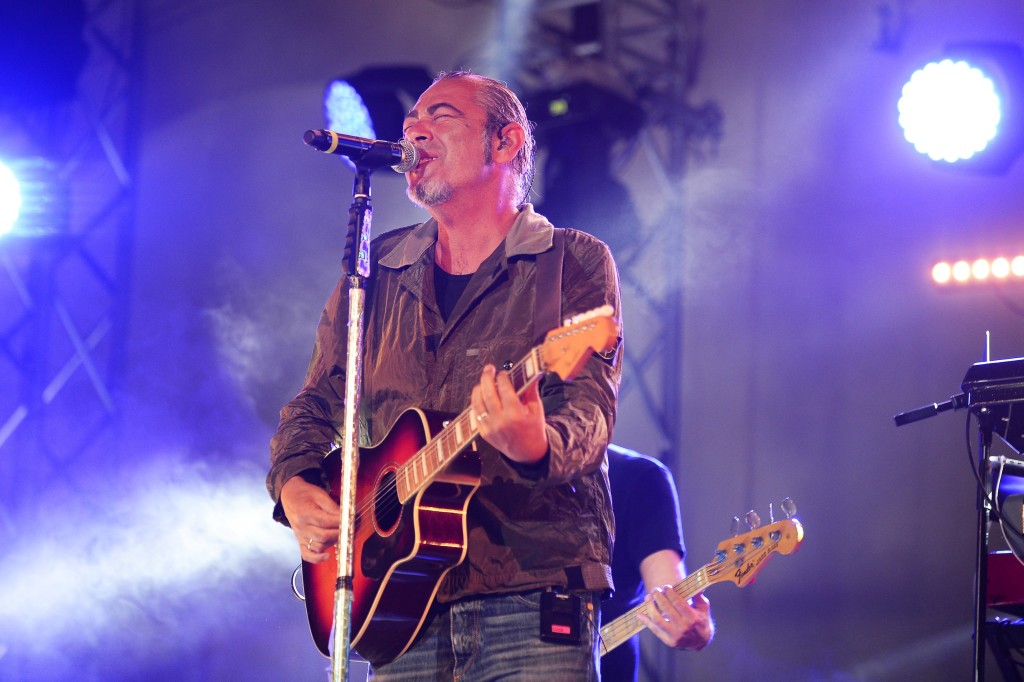 Luca Carboni Esalta Amore con "Pop-Up": Disco d'Inediti