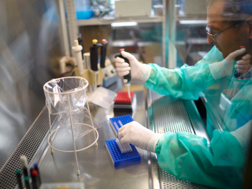 HIV: PROTEINA SERINC5 LO NEUTRALIZZA, INIBITORE NATURALE FORMIDABILE