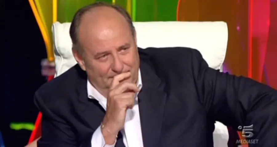 Tu Sì Que Vales, Gerry Scotti Piange: Storia Sandro lo Emoziona