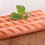 Wurstel di Pollo: Come Vengono Prodotti? Utilizzate Carcasse Avicole