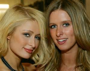 Paris e Nicky Hilton testimonial documentario Jeremy Scott