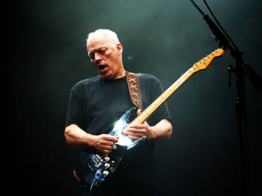 David Gilmour infiamma Firenze: successi Pink Floyd e inediti di "Rattle That Lock"