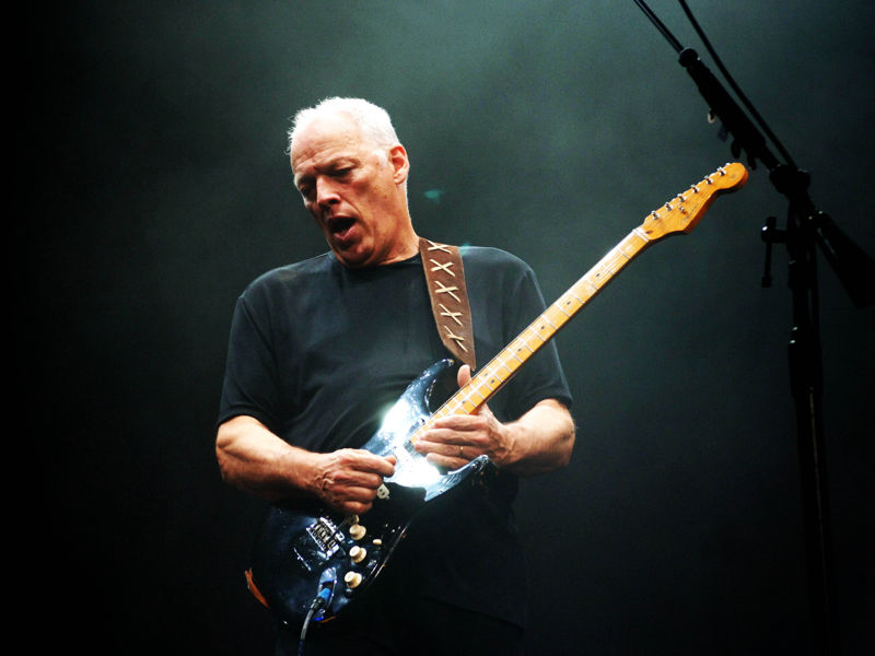 David Gilmour infiamma Firenze: successi Pink Floyd e inediti di "Rattle That Lock"