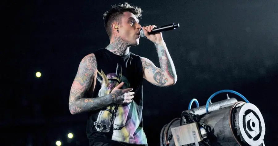 "Fedez Chronicles Tour 2015": 90 minuti con Fedez su Italia 1