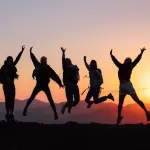 Organizzare un viaggio con gli amici: tra entusiasmo, compromessi e aspettative