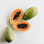 Papaya: proprietà nutrizionali e benefici di un frutto sempre più presente sulle nostre tavole