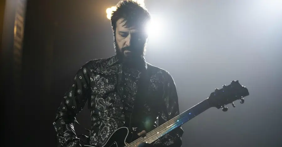 Lele Spedicato sul paco di Rimini, commozione per i Negramaro (VIDEO)