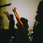 Capodanno 2025 nelle discoteche di Roma: prenota la tua serata last minute