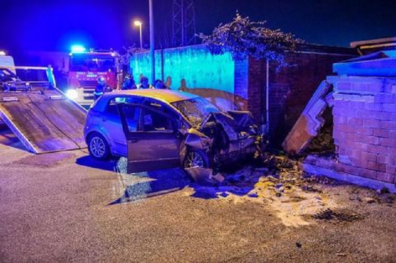 Treviso: auto contro bombola a gas, morta la 18enne Jessica Dell'Innocenti