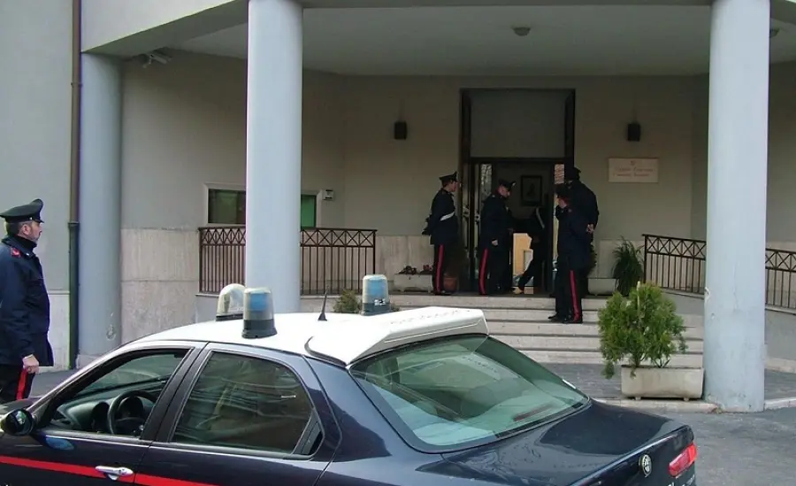 L'Aquila: entra in casa di un uomo morto da poco e ruba, arrestato ad Avezzano