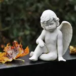 Bimbo nato morto: la madre non può pagare funerale, scatta la raccolta fondi