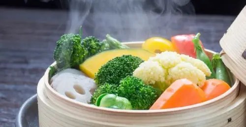Dieta al vapore: dimagrire velocemente tagliando le calorie in eccesso