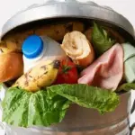 Cibi scaduti, quali sono gli alimenti che possiamo consumare anche dopo?