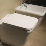 Bidet: obbligatorio per legge in Italia, assente all'estero