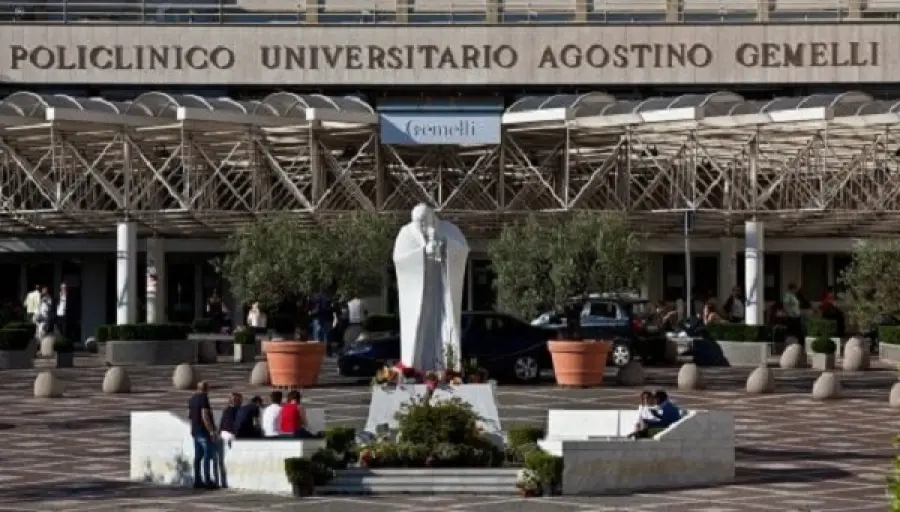 Roma: morta dopo tre giorni Matilda, la bambina di 5 anni soffocata con un wurstel