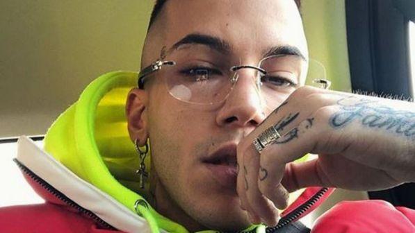 Sfera Ebbasta: il rapper rompe il silenzio sui social dopo la tragedia di Corinaldo