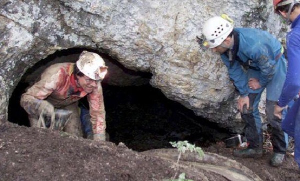 Palermo: la speleologa caduta in grotta è salva