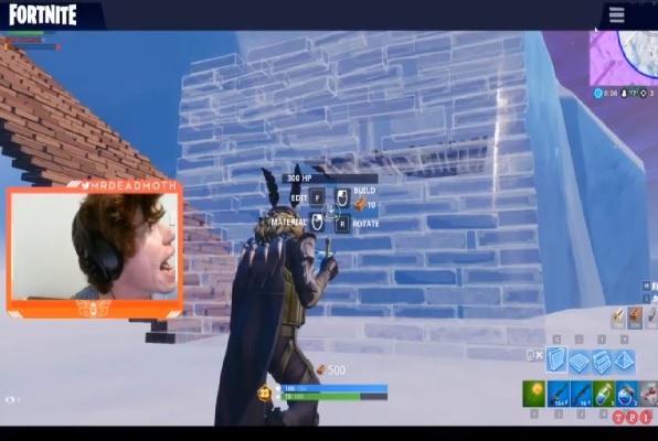 Picchia la moglie incinta mentre gioca ai videogame