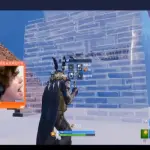 Picchia la moglie incinta mentre gioca ai videogame