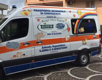 Rimosso nome Gigi D’Alessio da ambulanza donata: cantante furioso