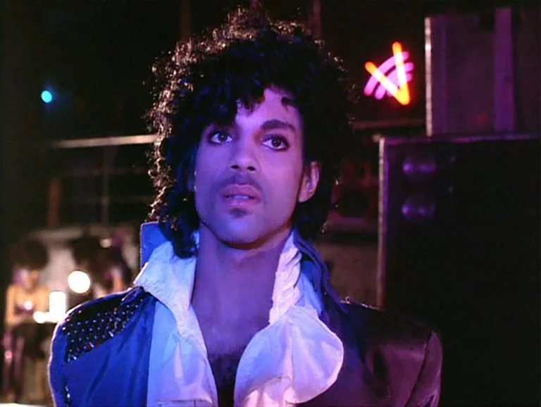 Paura per Prince: ricoverato d’urgenza in Illinois