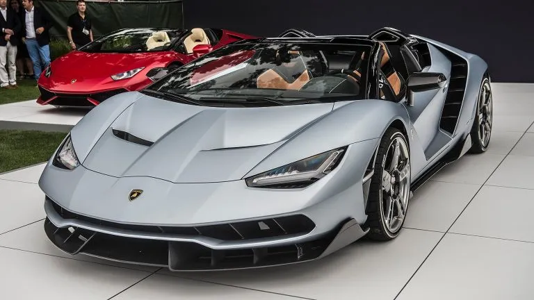 Lamborghini Centenario Roadster: nuovo omaggio per i 100 anni dalla nascita di Ferruccio